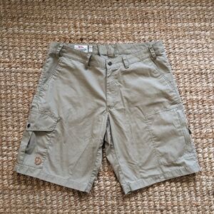 Men's Fjallraven Karl Hiking Shorts 36 Khaki